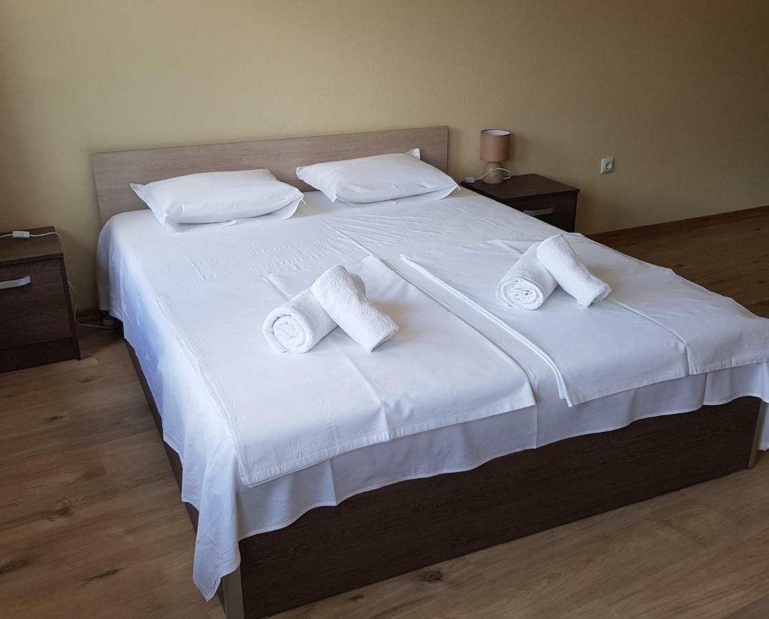 Часовника Hotel Tryavna Ngoại thất bức ảnh