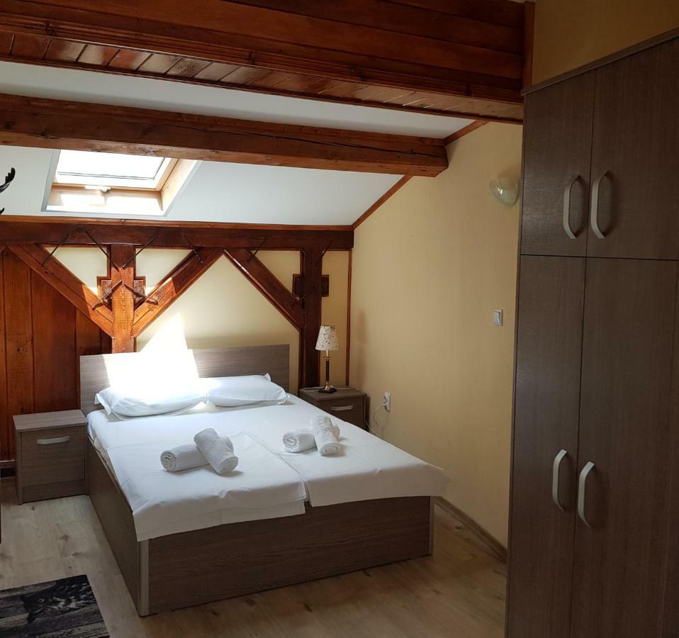 Часовника Hotel Tryavna Ngoại thất bức ảnh